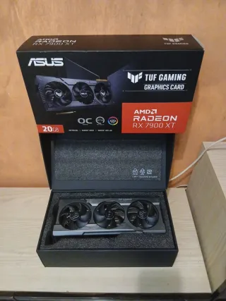 Tarjeta Gráfica ASUS TUF Gaming AMD Radeon RX 7900