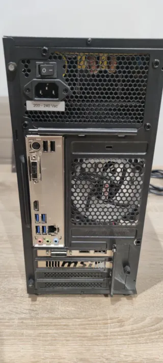 PC Gaming i3 10100f / 16GB RAM / GTX 1050ti