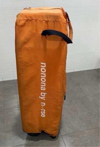 Cuna de viaje naranja