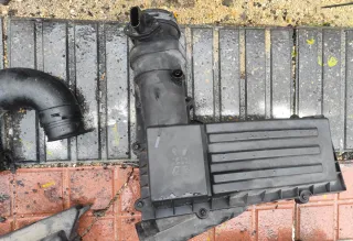 Caja filtro y soporte 2.0 tdi VW Passat B6 3C
