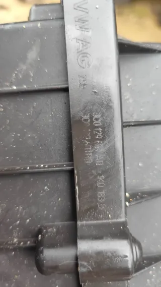 Caja filtro y soporte 2.0 tdi VW Passat B6 3C