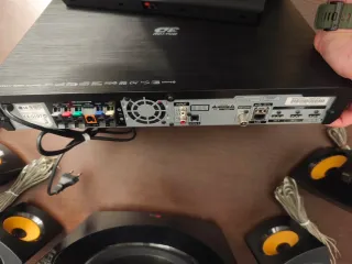 LG Home Cinema 5.1 Blu-ray 3D BH7240B. URGE