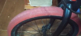 Bicicleta BMX Roja Eastern