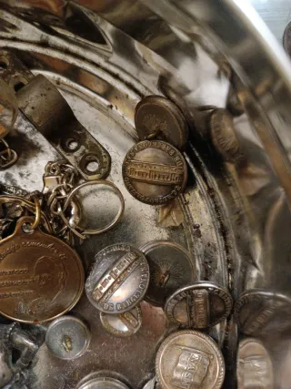 Caja de antigüedades y coleccionables