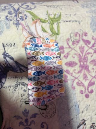 Neceser estampado peces multicolor sin estrenar