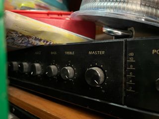 Marantz PM 400 Amplificador Estéreo Plata