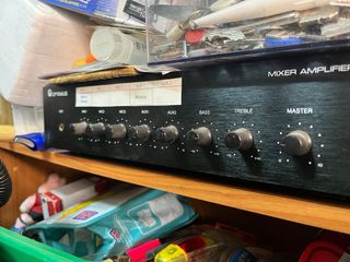 Marantz PM 400 Amplificador Estéreo Plata