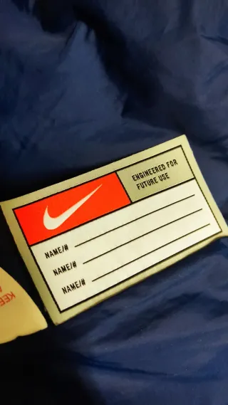 Chaqueta de plumas Nike talla XL (158-170)