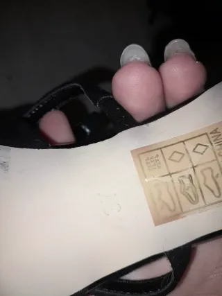 Tacones MARYPAZ Negros