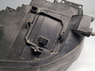 FARO DERECHO MERCEDES-BENZ CLASE S (BM 220) BERLI