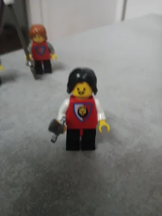 Lego Medieval - 3 Figuras con Accesorios. antiguos