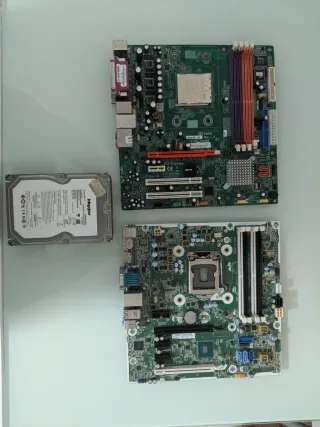 Lote Retro: 2 Placas Base + HDD Maxtor (IDE/SATA)