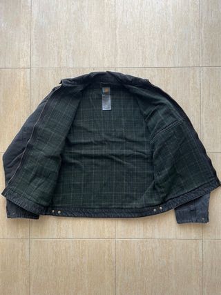 Chaqueta Carhartt Detroit Negra