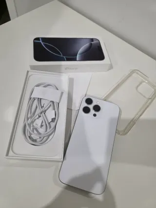 Iphone 16 Pro Max 256GB en Garantia Córdoba