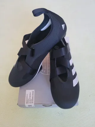 Sapatilhas Ciclismo/ Cycling shoes Adidas GX6544 P