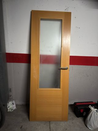 Puerta madera con cristal 204x72.5