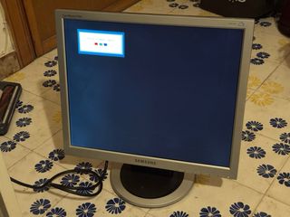Monitor Samsung 19 pollici Argento