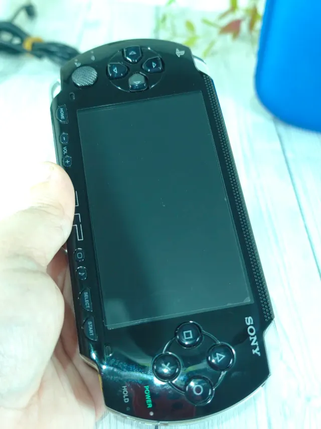 Consola Sony PSP 1004 con juegos
