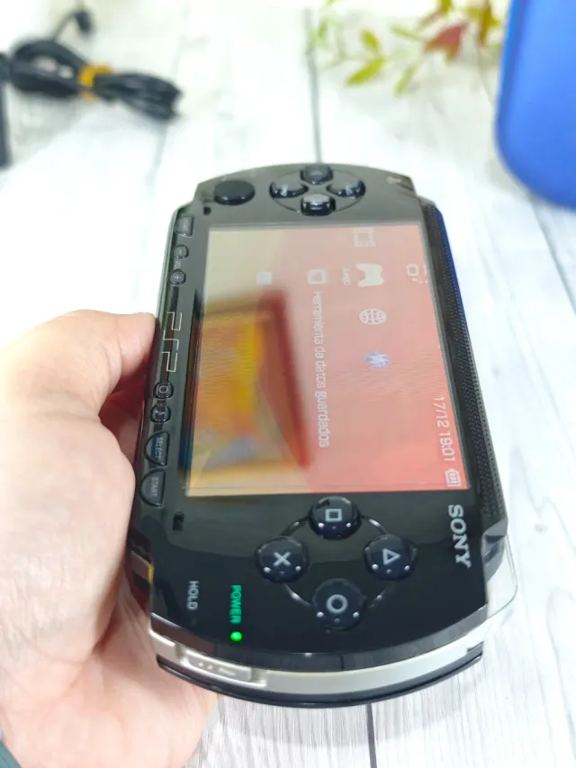 Consola Sony PSP 1004 con juegos