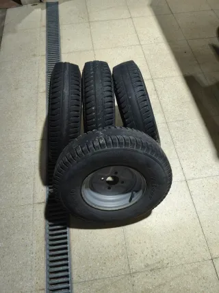 Llantas Remolque
