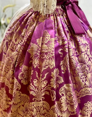 Traje o vestido de Fallera