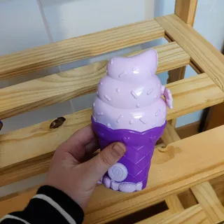 Muñeca Sky Dancers voladora púrpura