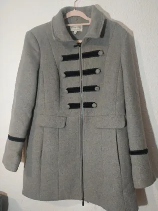 Abrigo de Roberto Bassi talla 46