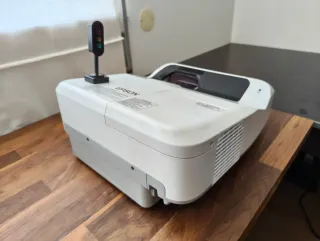 Projetor Epson EB-675WI Interativo