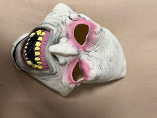 Máscara de terror espeluznante