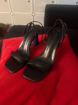 Sandalias tacón negras