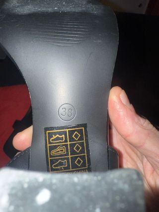 Sandalias tacón negras