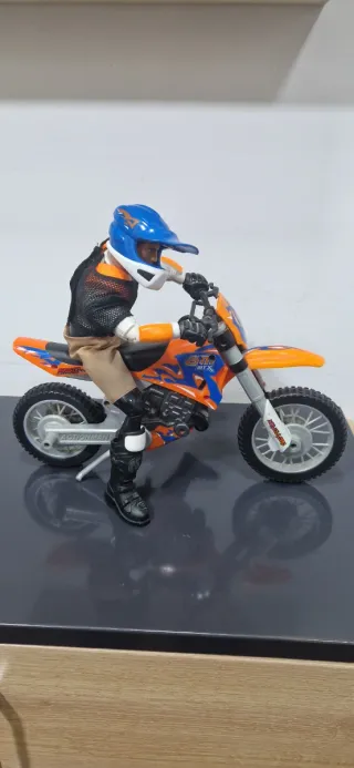 Moto y Figura Action Man