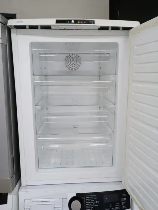 Congelador Electrolux pequeño