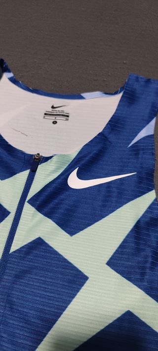 Mono Nike atletismo azul y verde elite