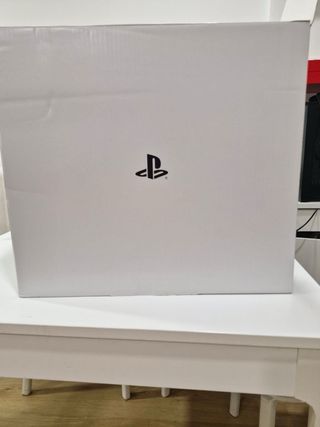 PlayStation 5 Sony PS5 Blanca y Negra