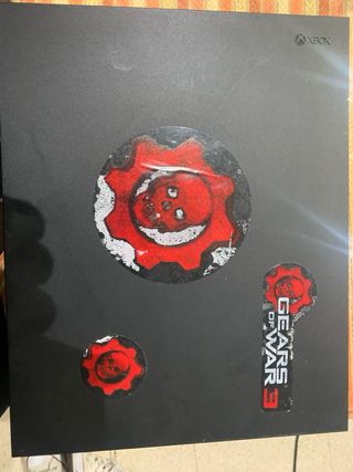 Xbox One X Negra + Videojuegos