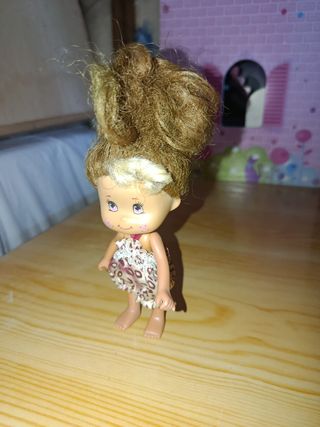 Lote 7 muñecas tipo "barriguitas"