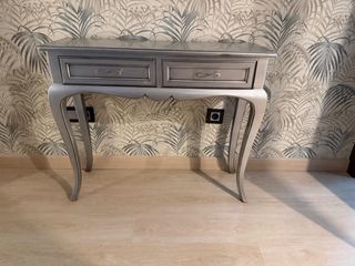 Mueble recibidor gris clásico 2 cajones