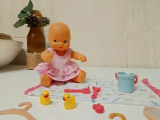 Barriguita con accesorios y su caja