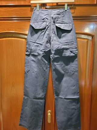 Pantalones cargo Zara grises