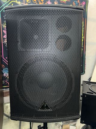 Altavoz Behringer B1520 Pro