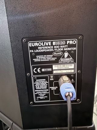 Altavoz Behringer B1520 Pro