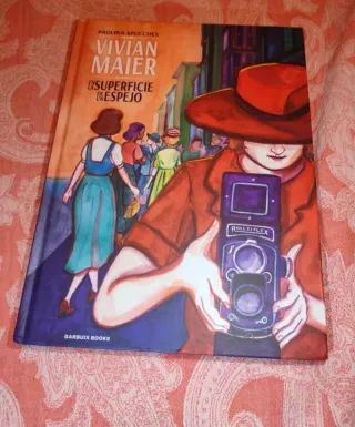 Vivian Maier: En la superficie de un espejo
