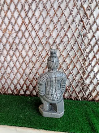 Figura samurai estatua guerrero