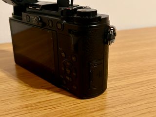 Panasonic Lumix GX9 – Preta