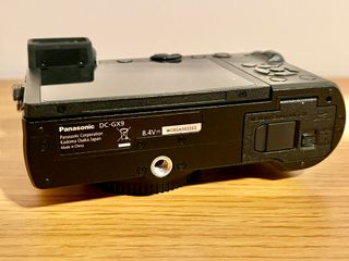 Panasonic Lumix GX9 – Preta