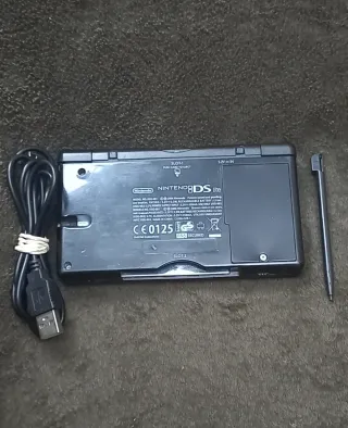 Nintendo DS Lite Negra + Lápiz y cargador