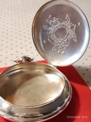 Portaoggetti in Argento 800 a forma di orologio