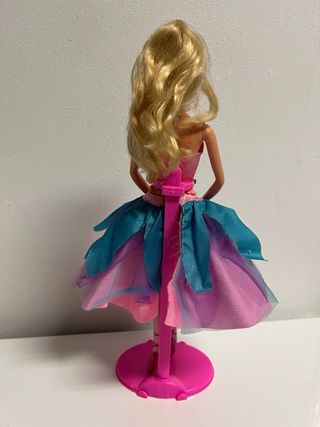 Barbie Ballet Transformable con supporto incluso