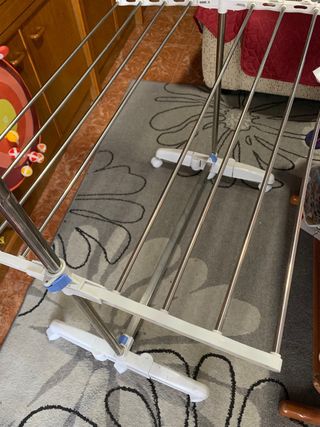 Tendedero Plegable Metálico y Plástico